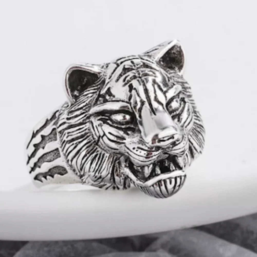 STERLING SILVER LION HEAD VIKING RING
